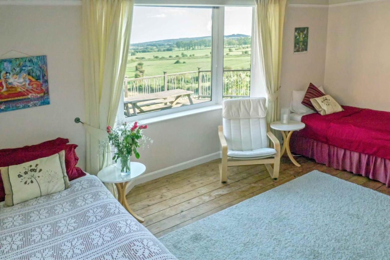 Healing Waters Sanctuary For Exclusive Private Hire And Self Catering Board, Vegetarian, Alcohol & Wifi Free Retreat In Glastonbury Bed & Breakfast Exterior photo