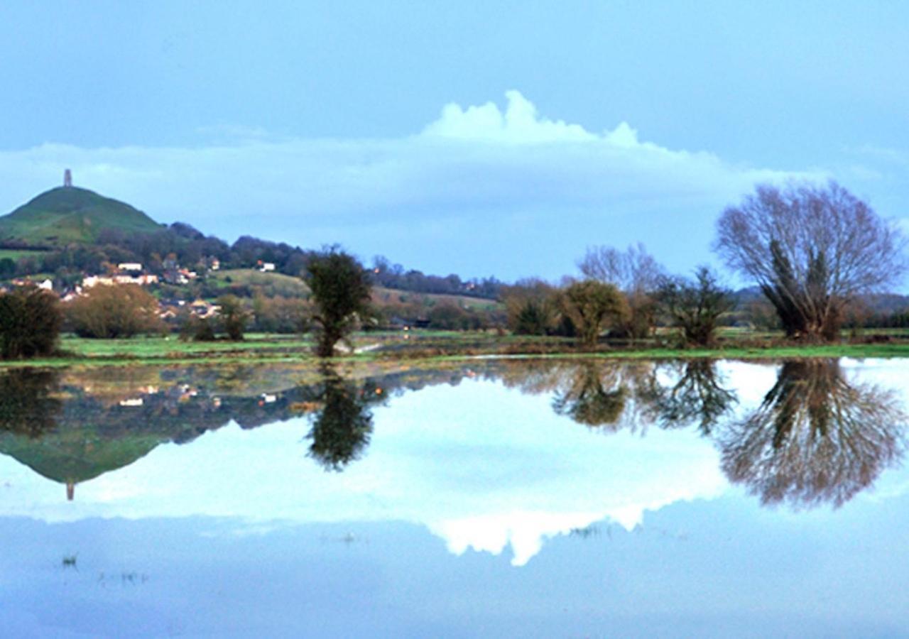 Healing Waters Sanctuary For Exclusive Private Hire And Self Catering Board, Vegetarian, Alcohol & Wifi Free Retreat In Glastonbury Bed & Breakfast Exterior photo