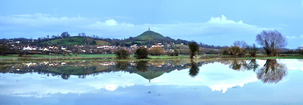 Healing Waters Sanctuary For Exclusive Private Hire And Self Catering Board, Vegetarian, Alcohol & Wifi Free Retreat In Glastonbury Bed & Breakfast Exterior photo